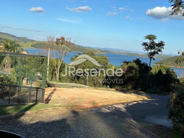 Terreno / Lote para Venda em Capitólio/MG Escarpas do Lago