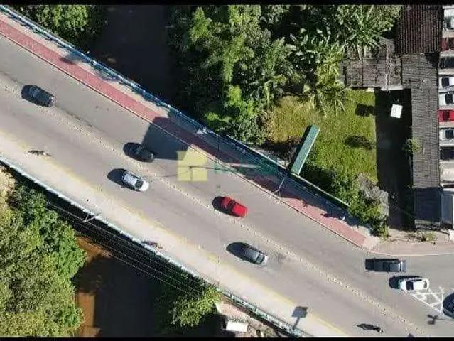 Terreno / Lote para Venda em Caraguatatuba/SP Centro