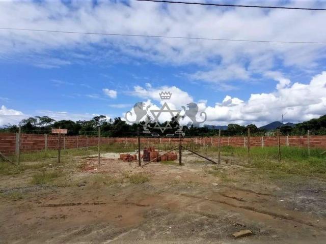 Terreno / Lote para Venda em Caraguatatuba/SP Balneário dos Golfinhos