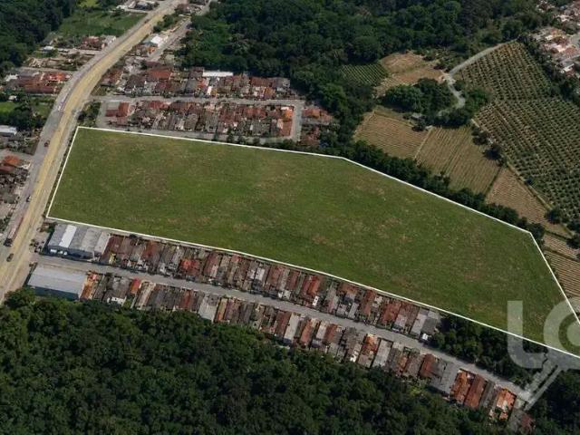 Terreno / Lote para Venda em Caraguatatuba/SP Jaraguazinho