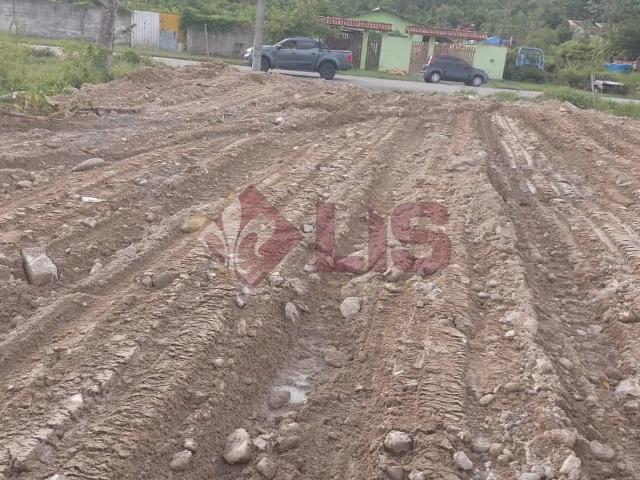 Terreno / Lote para Venda em Caraguatatuba/SP Jardim das Gaivotas
