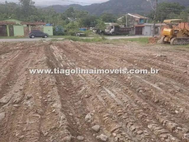 Terreno / Lote para Venda em Caraguatatuba/SP Jardim das Gaivotas