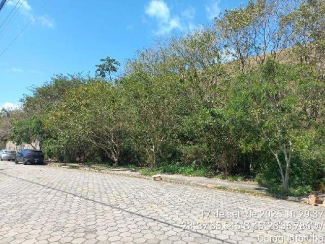 Terreno / Lote para Venda em Caraguatatuba/SP Loteamento Balneário Camburi
