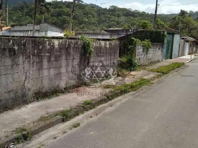 Terreno / Lote para Venda em Caraguatatuba/SP Massaguaçu