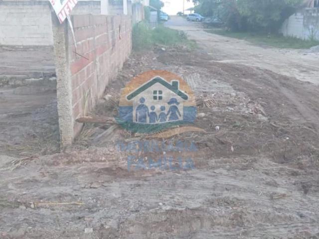 Terreno / Lote para Venda em Caraguatatuba/SP Massaguaçu