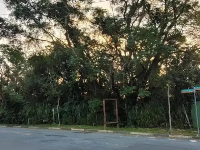 Terreno / Lote para Venda em Carapicuíba/SP Vilarejo
