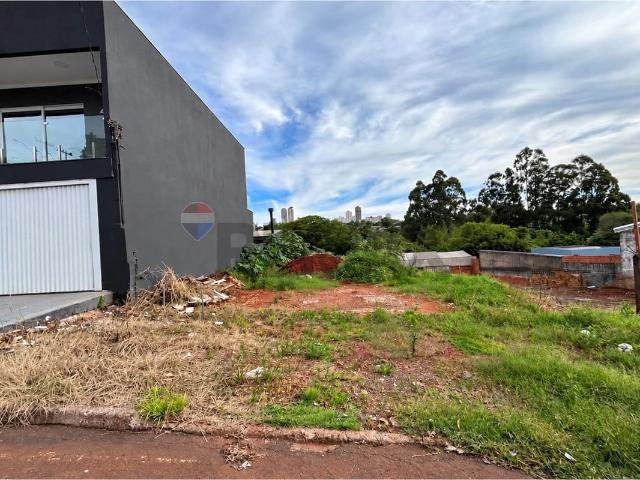 Terreno / Lote para Venda em Cascavel/PR Canadá
