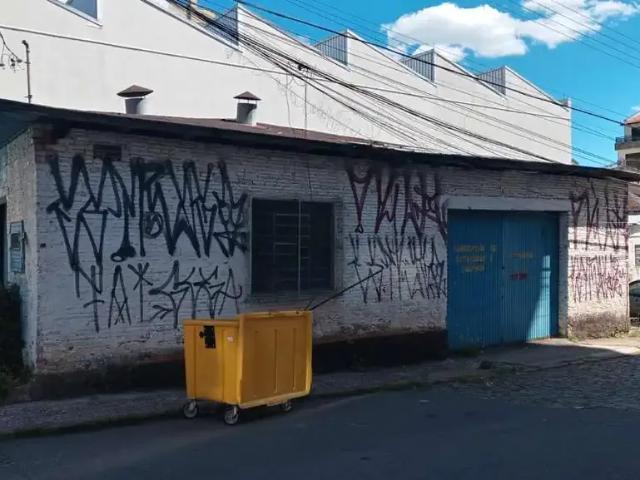 Terreno / Lote para Venda em Caxias do Sul/RS Pio X