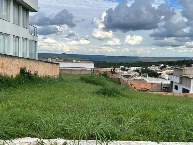 Terreno / Lote para Venda em Cidade Ocidental/GO Morada das Garças