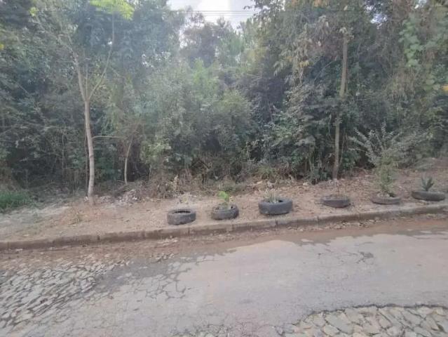 Terreno / Lote para Venda em Contagem/MG Buganvile I