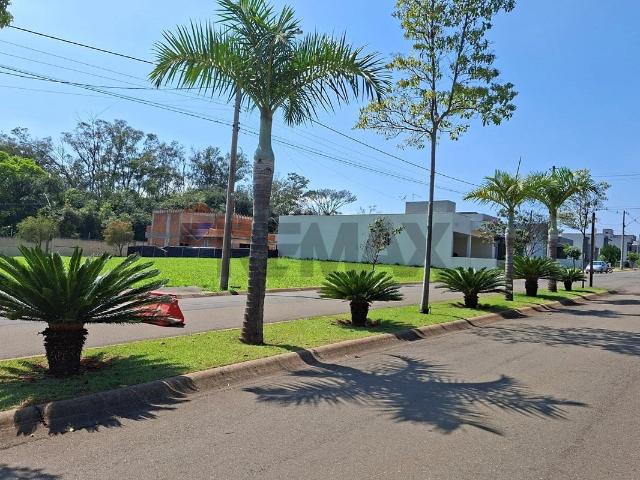 Terreno / Lote para Venda em Cosmópolis/SP Parque das Laranjeiras II