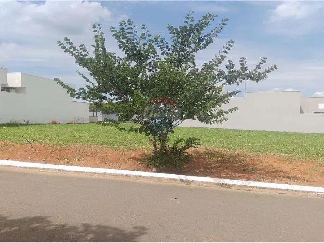 Terreno / Lote para Venda em Cosmópolis/SP Village Monte Cristo