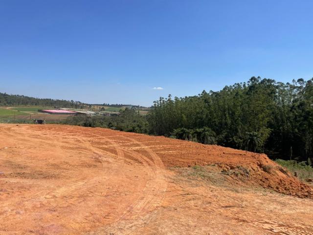 Terreno / Lote para Venda em Cotia/SP Centro Caucaia do Alto