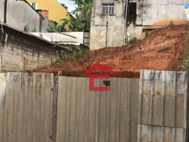 Terreno / Lote para Venda em Cotia/SP Jardim Petrópolis