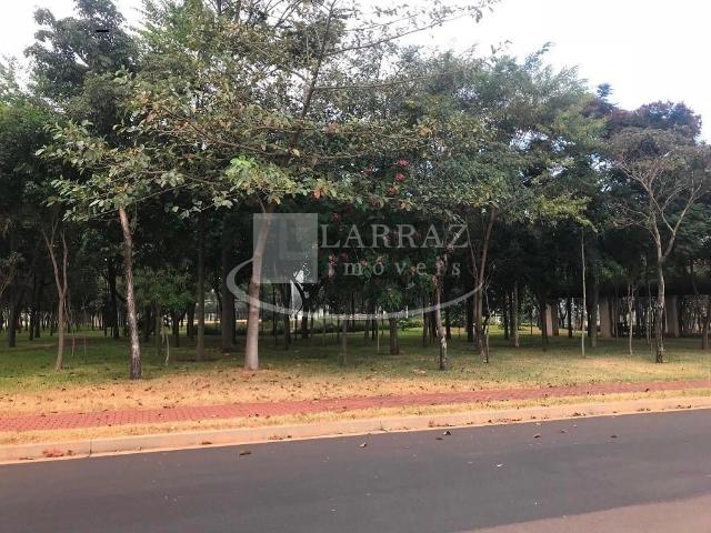 Terreno / Lote para Venda em Cravinhos/SP Centro