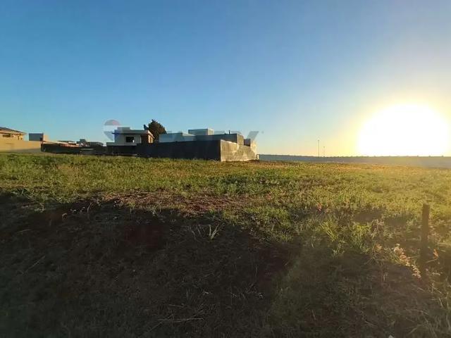 Terreno / Lote para Venda em Cravinhos/SP Centro 1 Quartos