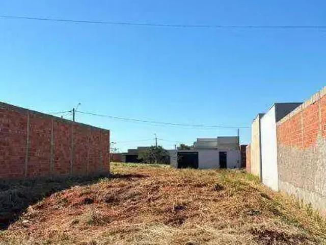 Terreno / Lote para Venda em Cravinhos/SP Itamarati