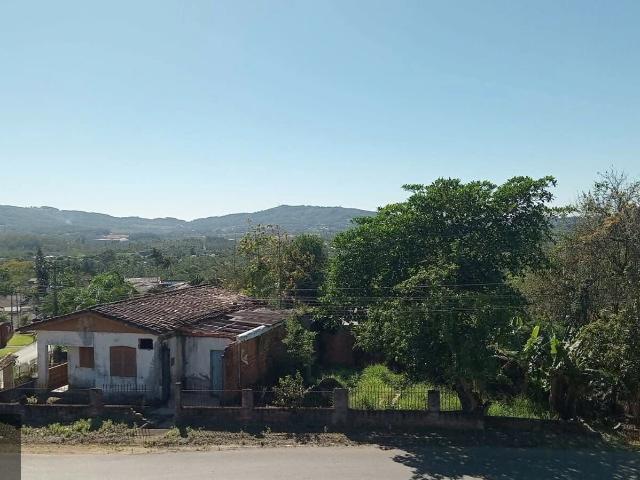 Terreno / Lote para Venda em Criciúma/SC Metropol
