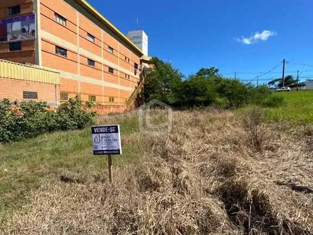 Terreno / Lote para Venda em Criciúma/SC Ceará