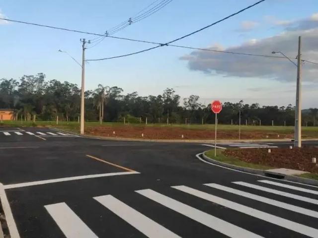 Terreno / Lote para Venda em Criciúma/SC Primeira Linha