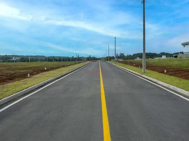 Terreno / Lote para Venda em Criciúma/SC Primeira Linha
