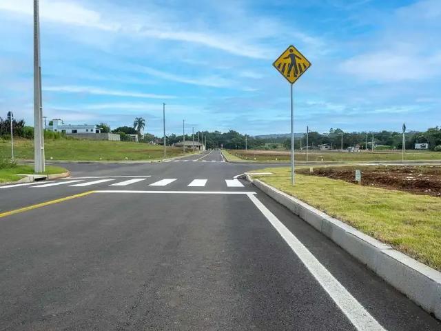 Terreno / Lote para Venda em Criciúma/SC Primeira Linha