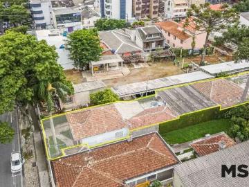 Rua Alferes Ângelo Sampaio - Piscina