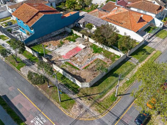 Terreno / Lote para Venda em Curitiba/PR Parolin