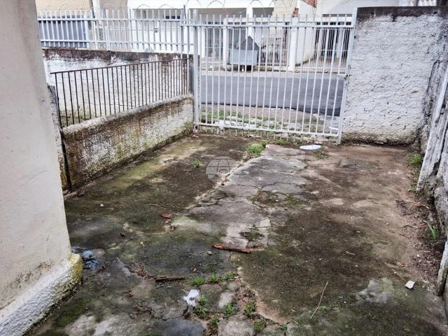 Terreno / Lote para Venda em Curitiba/PR Pinheirinho
