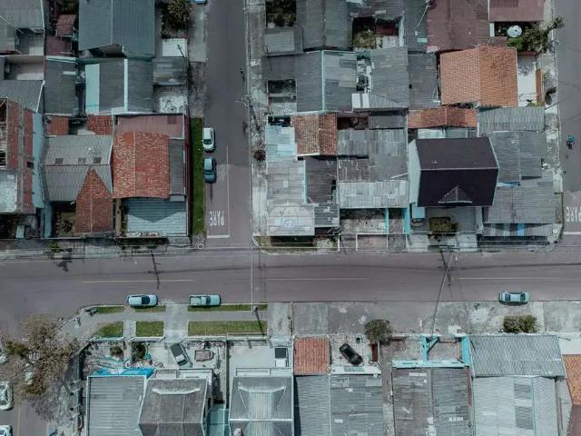 Terreno / Lote para Venda em Curitiba/PR Pinheirinho