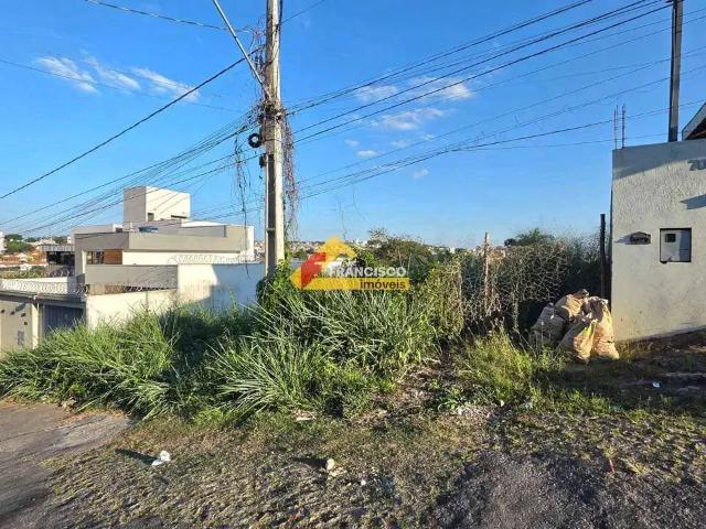 Terreno / Lote para Venda em Divinópolis/MG Manoel Valinhas