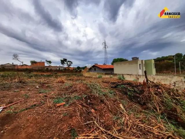 Terreno / Lote para Venda em Divinópolis/MG Oliveiras