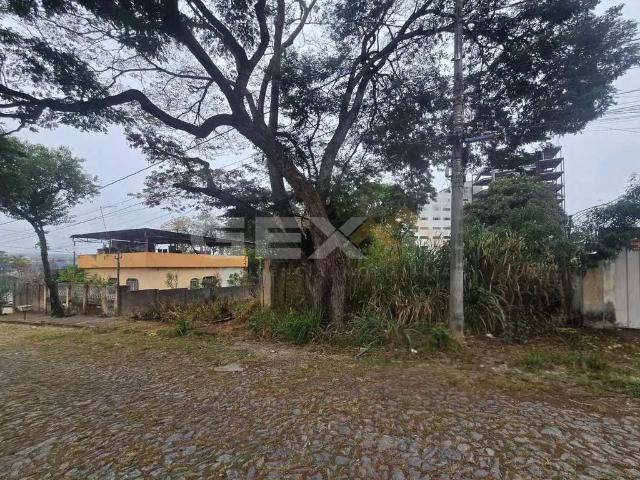 Terreno / Lote para Venda em Divinópolis/MG Bom Pastor