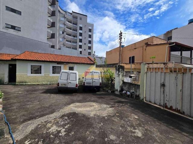 Terreno / Lote para Venda em Divinópolis/MG Centro