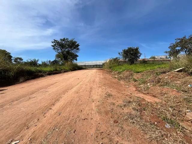 Terreno / Lote para Venda em Divinópolis/MG Icaraí