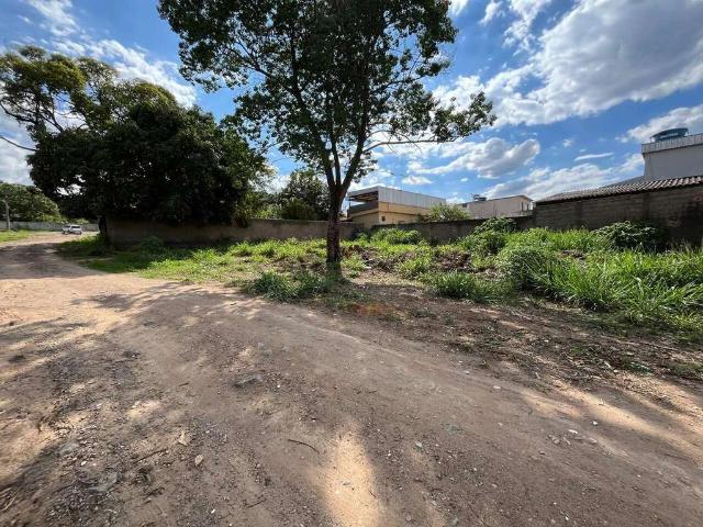Terreno / Lote para Venda em Divinópolis/MG Planalto