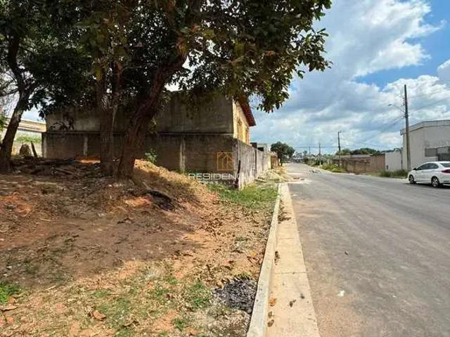 Terreno / Lote para Venda em Divinópolis/MG Realengo