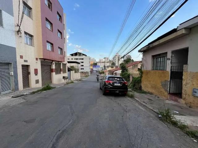 Terreno / Lote para Venda em Divinópolis/MG Vila Cruzeiro