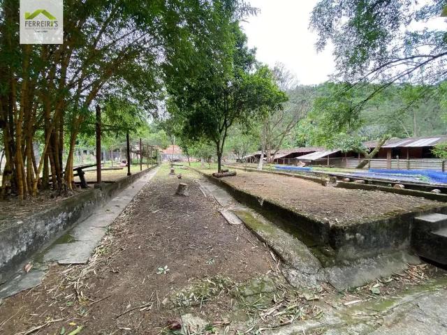 Terreno / Lote para Venda em Duque de Caxias/RJ Parque A Equitativa