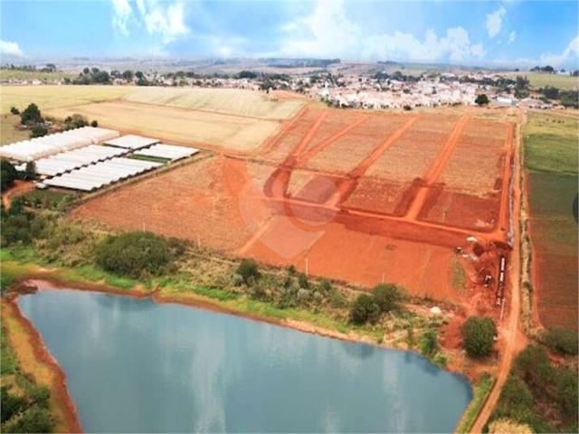 Terreno / Lote para Venda em Elias Fausto/SP Centro