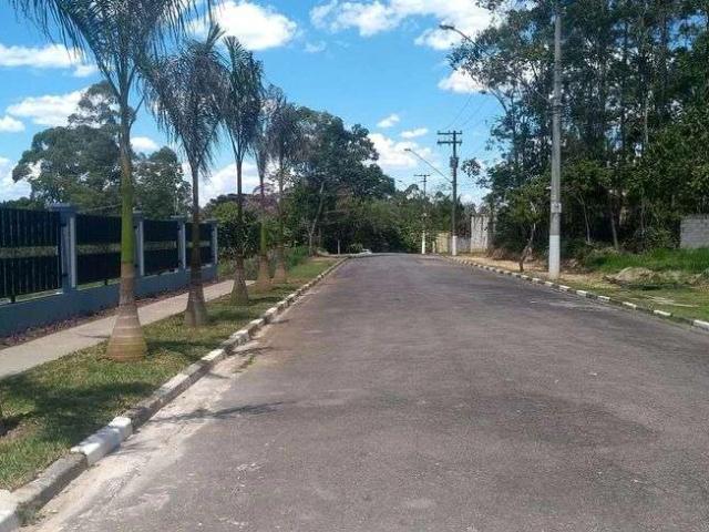 Terreno / Lote para Venda em Embu das Artes/SP Jardim dos Ipês
