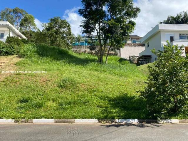 Terreno / Lote para Venda em Embu das Artes/SP Jardim Indaiá