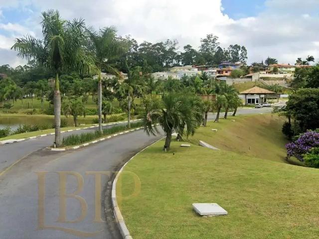 Terreno / Lote para Venda em Embu das Artes/SP Jardim Indaiá