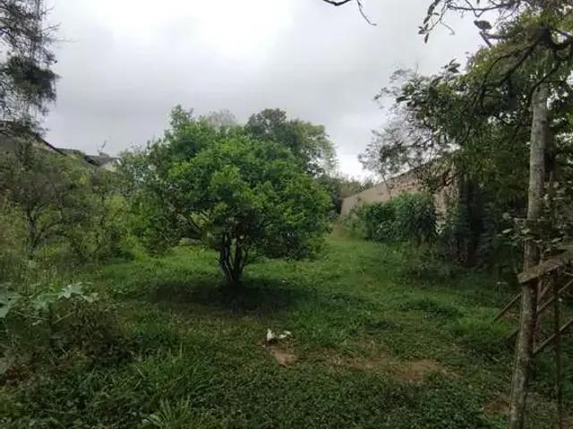 Terreno / Lote para Venda em Embu das Artes/SP Jardim Santa Bárbara
