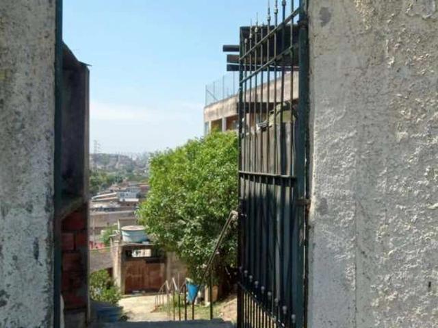 Terreno / Lote para Venda em Embu das Artes/SP Jardim Santa Emília
