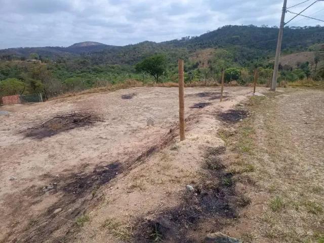 Terreno / Lote para Venda em Esmeraldas/MG Condomínio Topázio