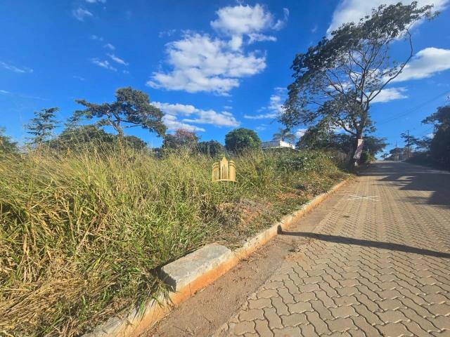 Terreno / Lote para Venda em Esmeraldas/MG Centro