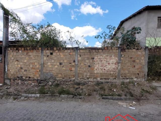 Terreno / Lote para Venda em Feira de Santana/BA Calumbi