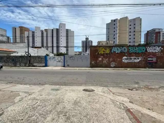 Terreno / Lote para Venda em Fortaleza/CE Varjota