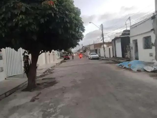 Terreno / Lote para Venda em Fortaleza/CE Vila Peri
